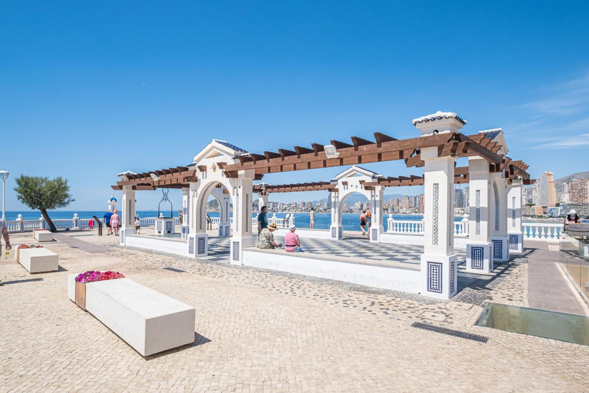 Apartamentos El Castell Benidorm Old-Town Buitenkant foto