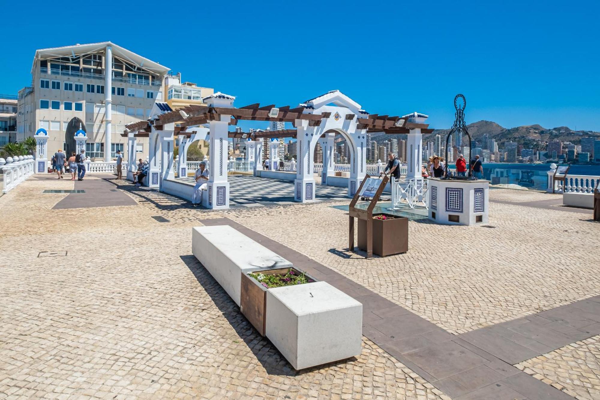 Apartamentos El Castell Benidorm Old-Town Buitenkant foto